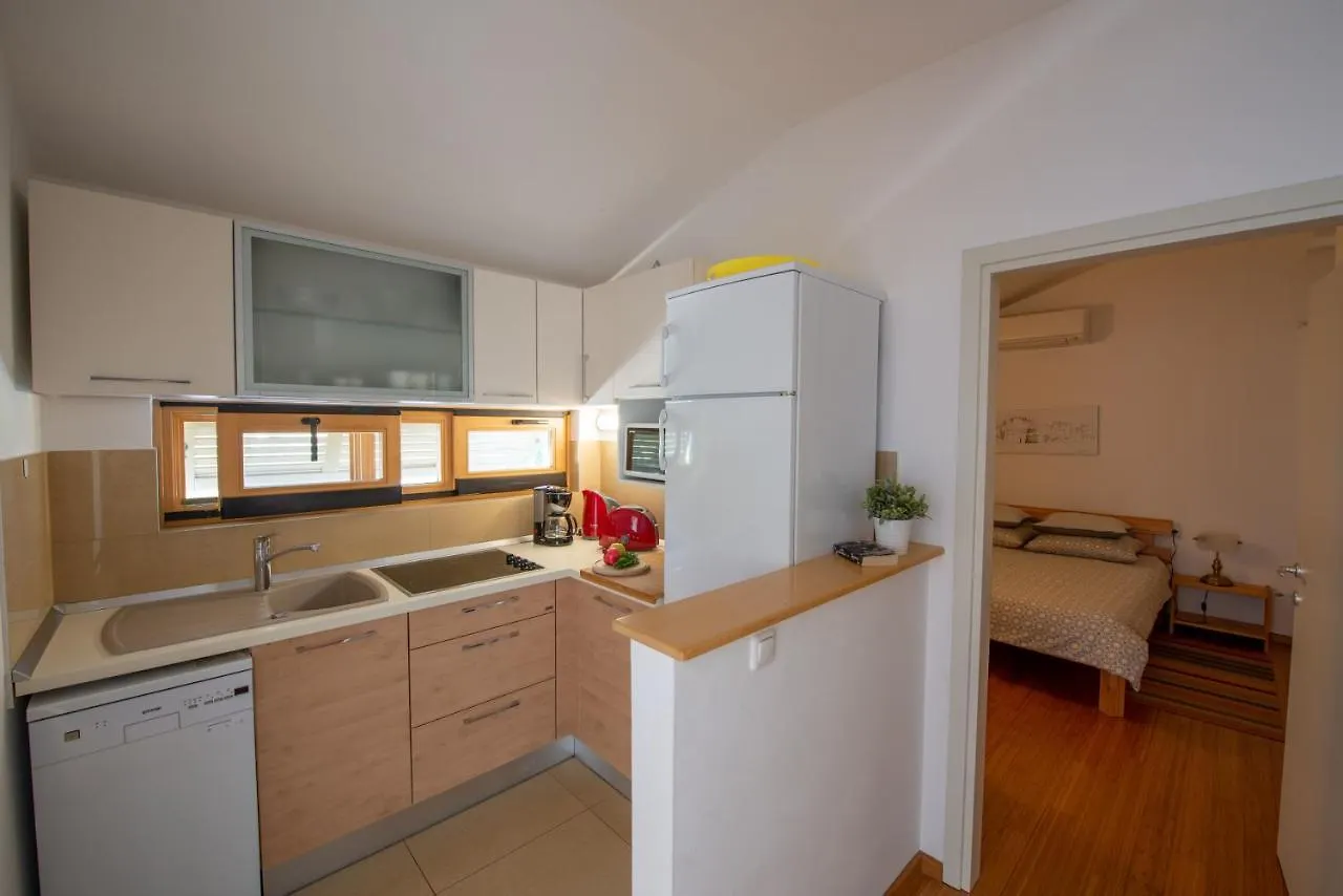 Casa Bamboo Apartment Banjole